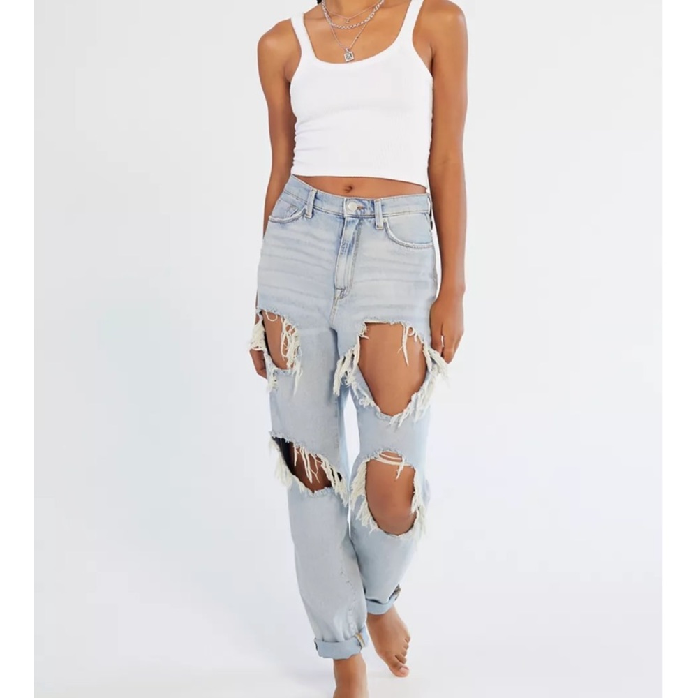 BDG Mom Jeans High Rise